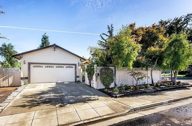 1st image of 539 Anchor Cir