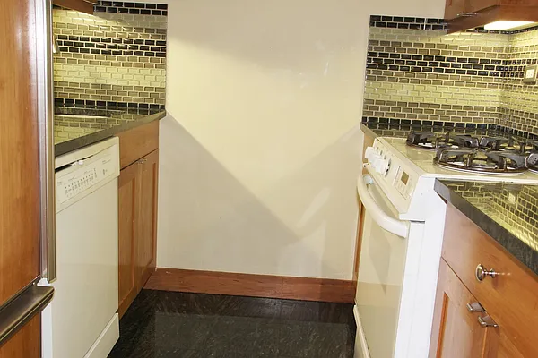 Sold by Noble Realty | media 6