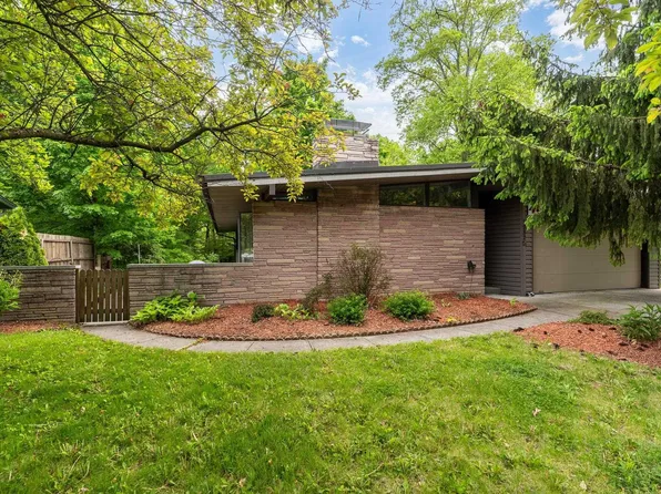 1982 Indian Trail Dr, West Lafayette, IN 47906