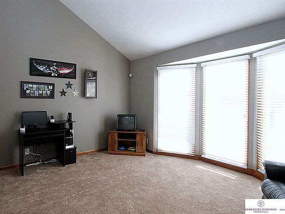 3rd image of 4364 S 146th St