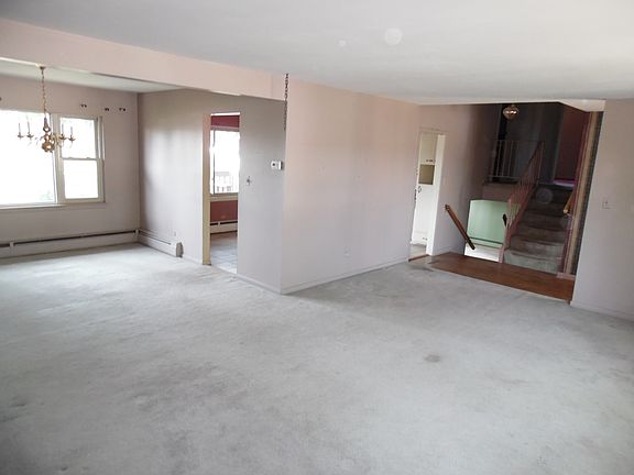 4th image of 1616 N 12th Ave