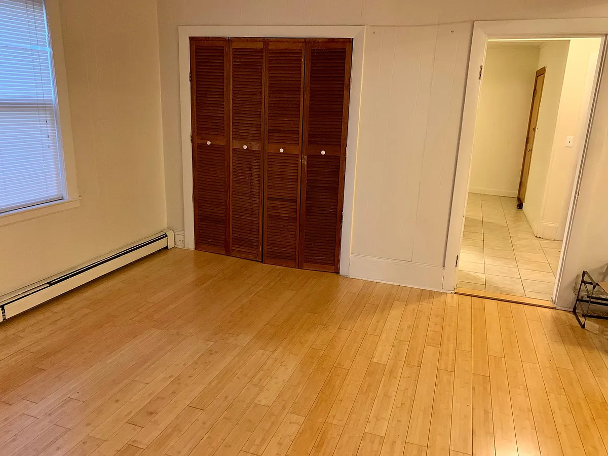 Building Photo - 26 Beacon St #201