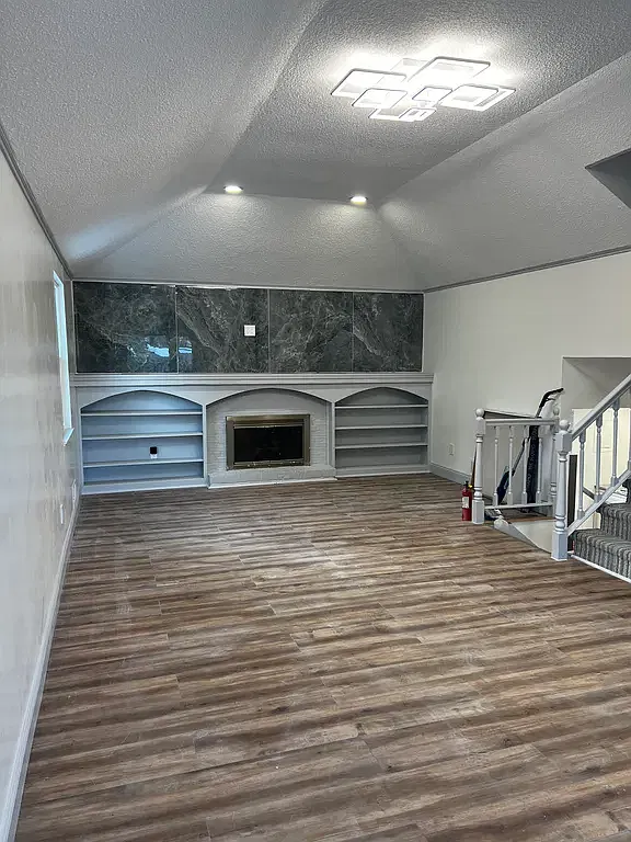3 bed, 1166 sqft, $2,500 — Photo 3