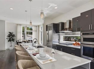 53 Reynolds Square Ln, Atlanta, GA 30307