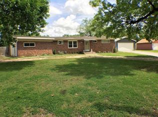 724 N Phillips St, Andover, KS 67002