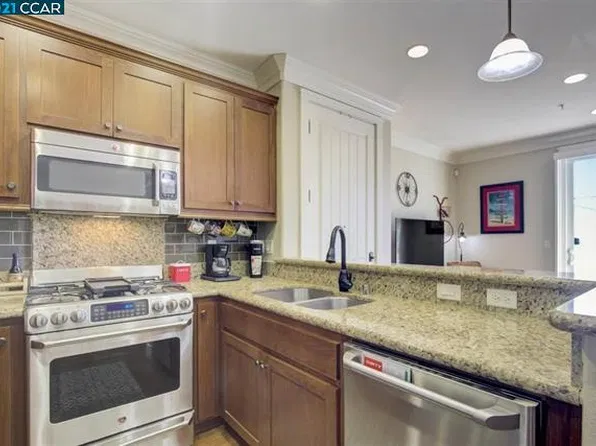 3402 Fostoria Way Unit 121, Danville, CA 94526