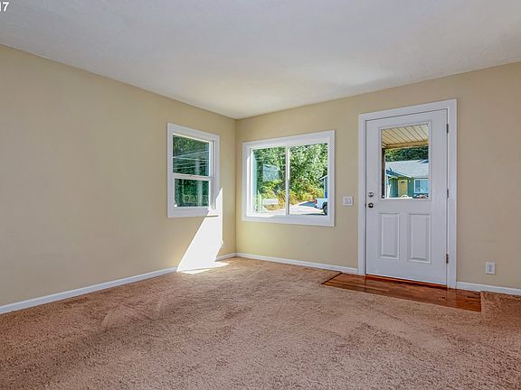 4th image of 813 N 4th Ave