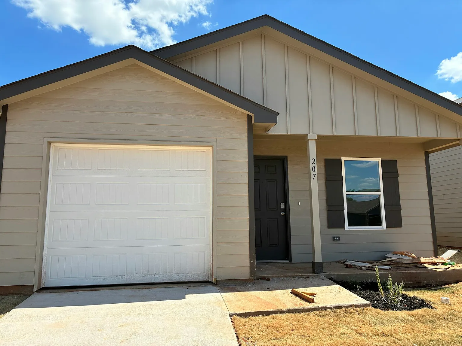 207 Polasek Drive — Photo 1