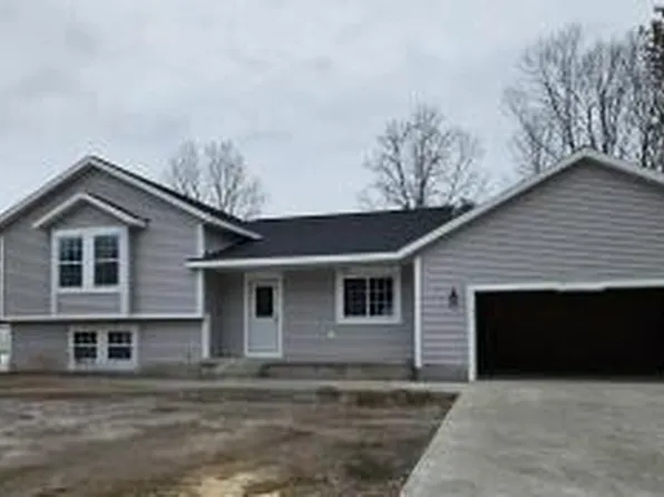 324 Jennifer Ln, Muskegon, MI 49442