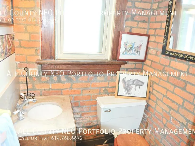 57 E Mithoff St #A — Photo 9
