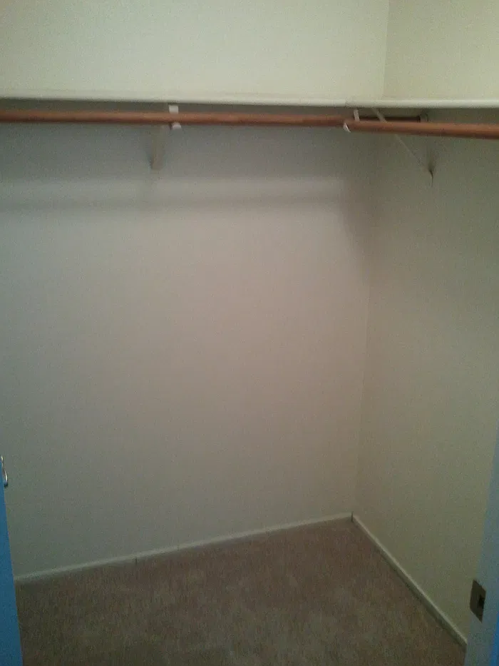 3 bed, 2.0 bath, 1323 sqft, $2,495 — Photo 4