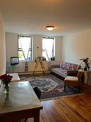 Rented by LDMI Realty Group LLC | media 7