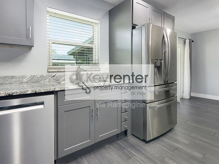 5923 19th St NE — Photo 11