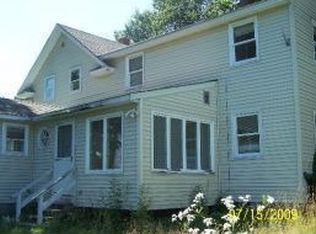 6 Gambia St, Hudson, NH 03051