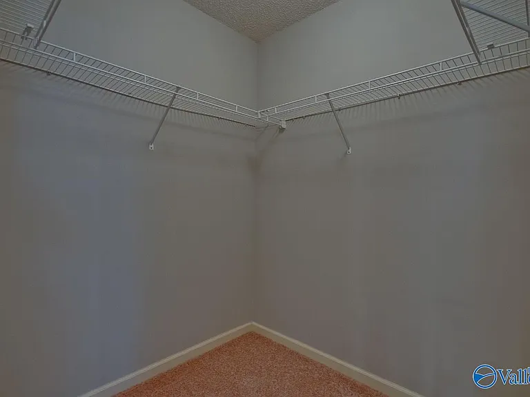 113 Claytor Ln — Photo 17
