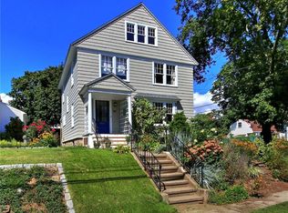 86 Moody Ave, Fairfield, CT 06825