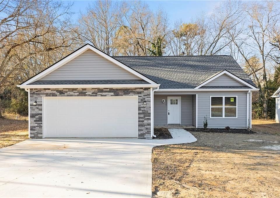 708 Hampton St, Iva, SC 29655 Zillow
