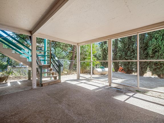 2nd image of 32989 Weatherly Ln #4