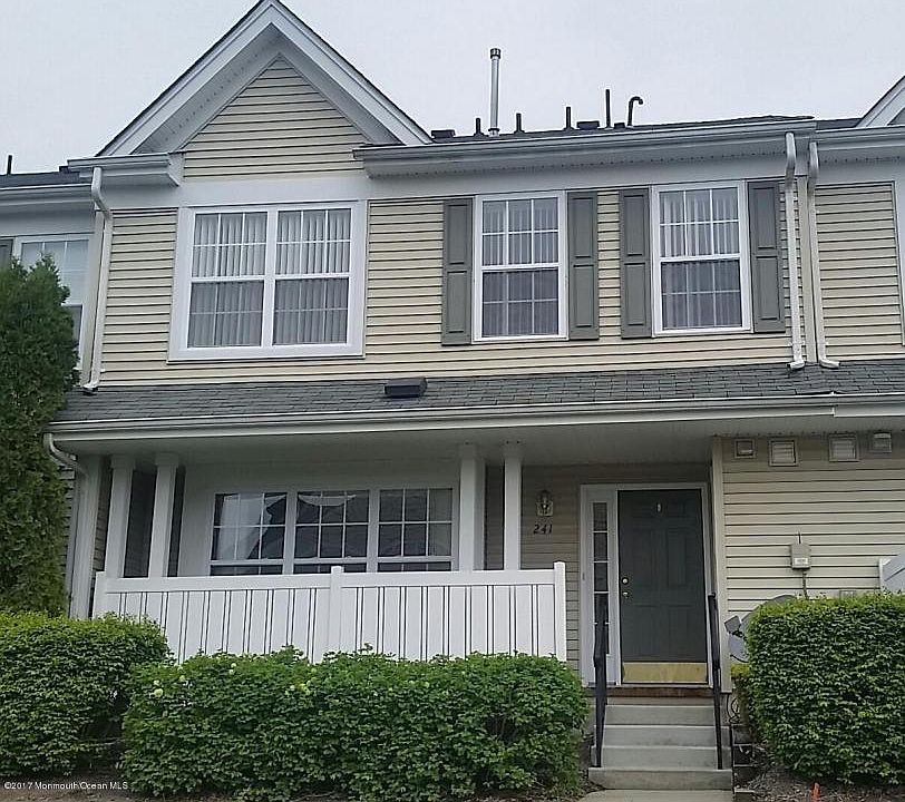 1st image of 241 Brookfield Dr