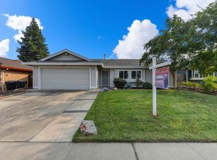 1020 Betsy Ross Dr, Roseville, CA