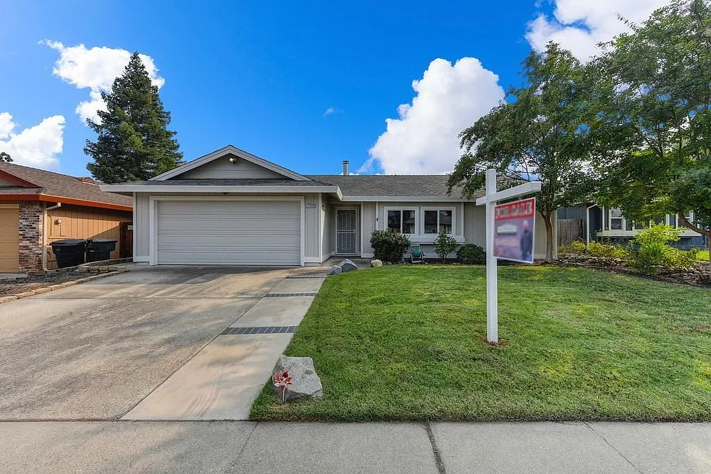 1020 Betsy Ross Dr photo 1