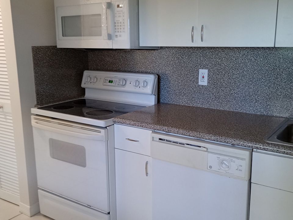 Kitchen new microwave