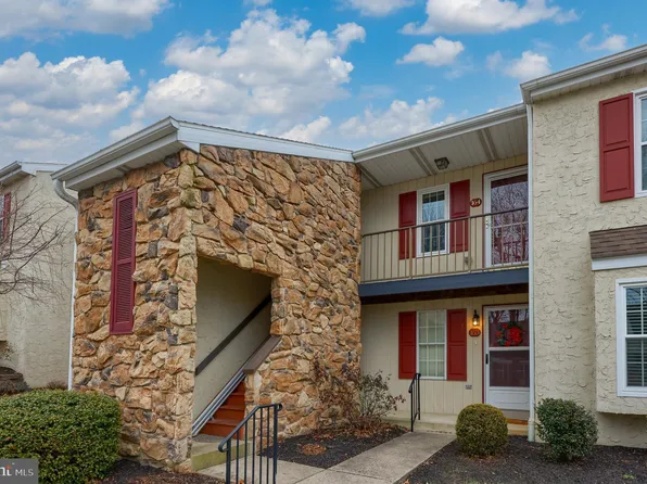 164 Oak Knoll Cir, Millersville, PA 17551