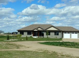 996 14th Ave, Saint Paul, NE 68873