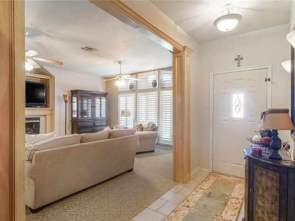 4th image of 804 Vickery Ave