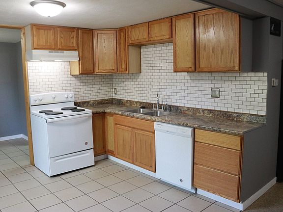 3rd image of 29 Saint Celeste Dr