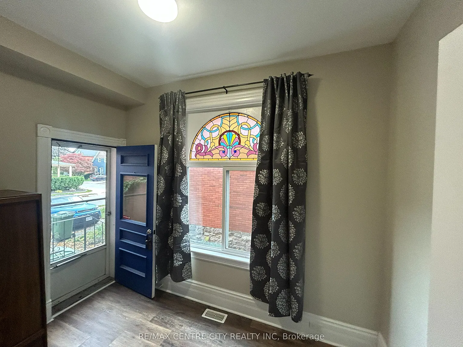 2 bed, $1,500 — Photo 2