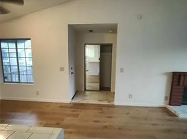 3851 Amberly Dr Unit E, Inglewood, CA 90305