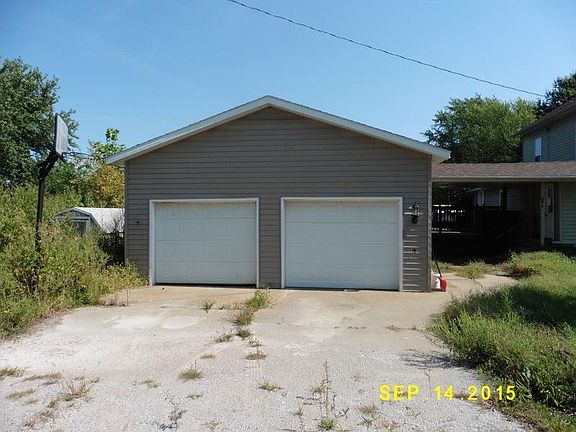 2nd image of 303 E Pleasant