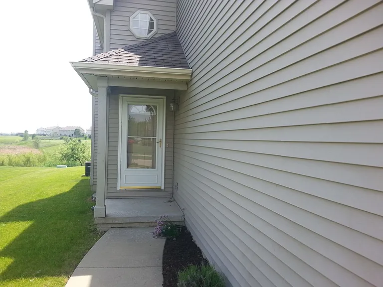 703A Sunflower St — Photo 12