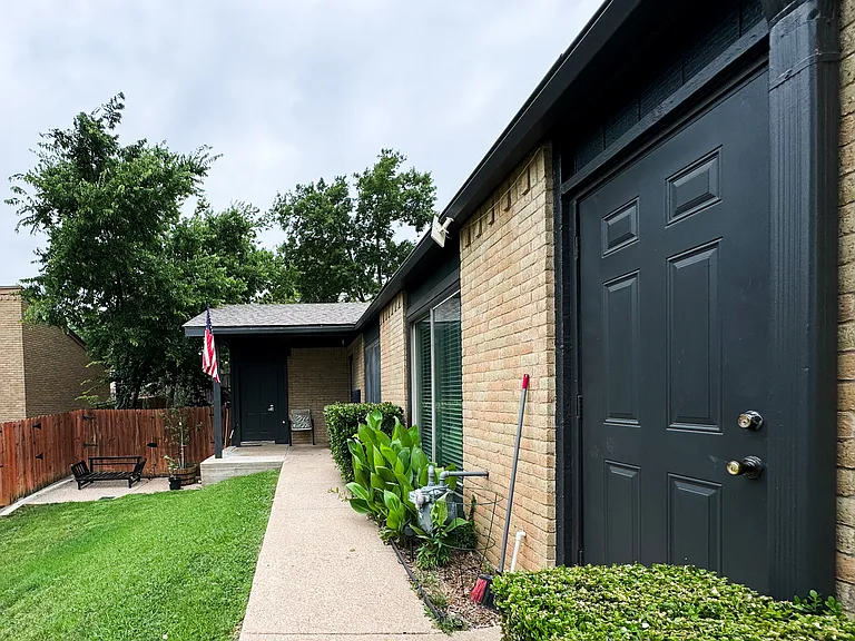 1524 El Camino Real — Photo 26