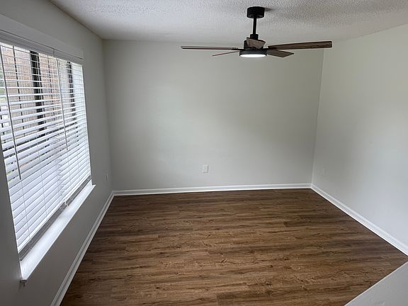 3rd image of 5032 Durant Ave