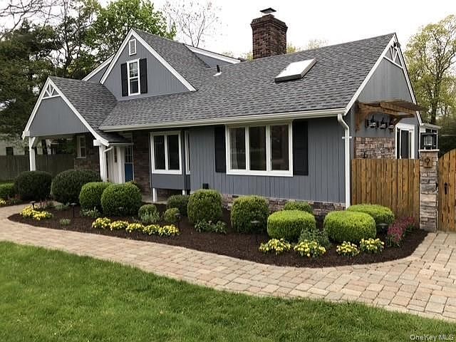 1st image of 9 Old Mill Ln