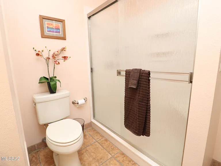 5602 N Camino Del Sol — Photo 21