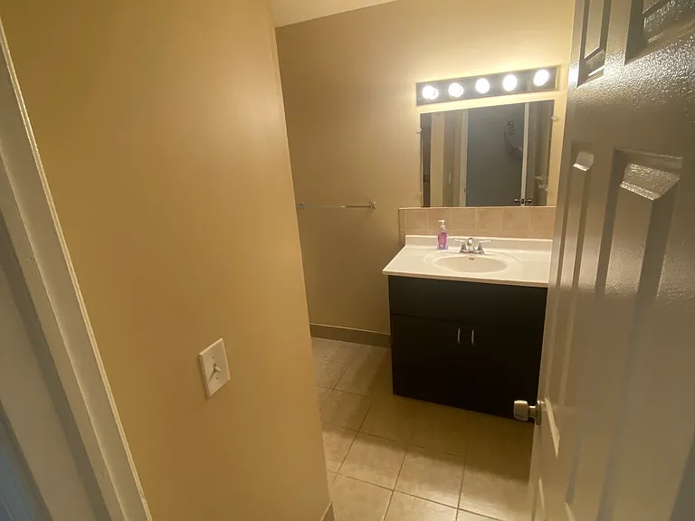 506 Sunset Ln — Photo 13