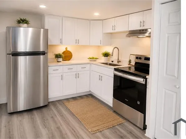 551 Mehlenbacher Rd #3, Largo, FL 33770