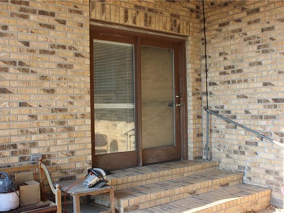 4th image of 1184 Fm 2705