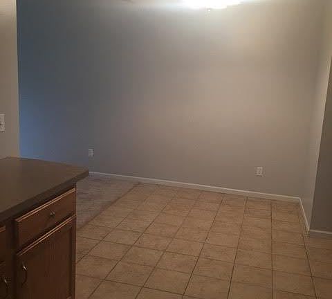 4th image of 813 W 13th St
