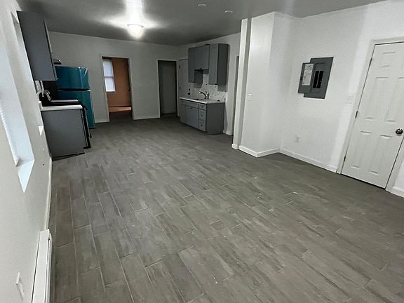 2nd image of 10 Union St