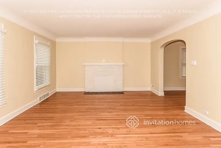 9201 S Claremont Ave — Photo 6