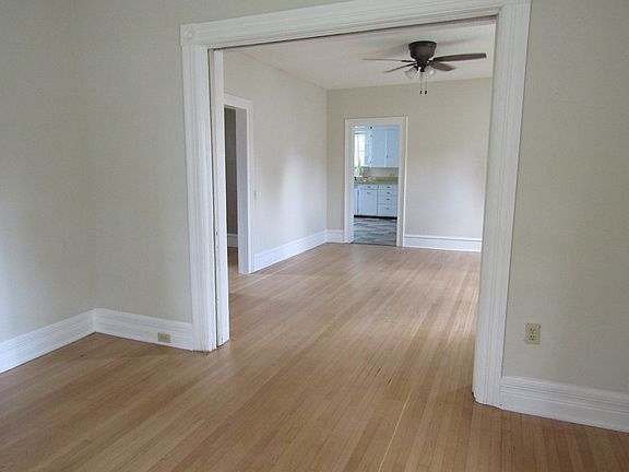 4th image of 512 N Monroe St