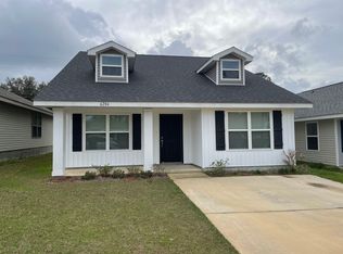 6204 Cardinal Cove Ln, Pensacola, FL 32504