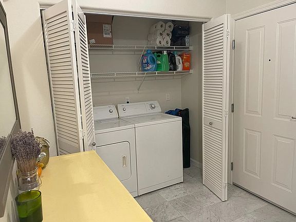 4th image of 453 E Okeefe St APT 101