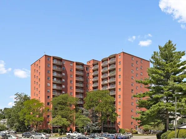 115 W Squantum St APT 1215, Quincy, MA 02171