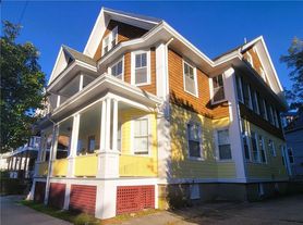319 Broadway, Newport, RI