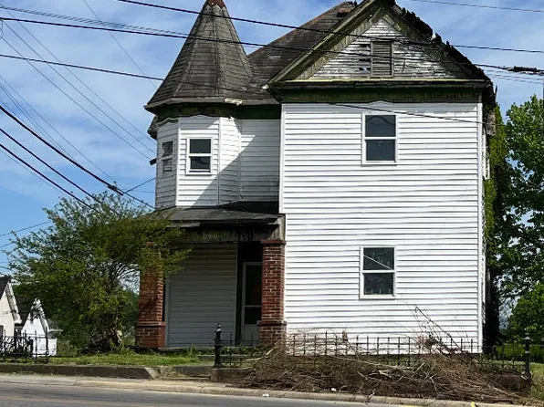 525 Goodson St, Bristol, VA 24201